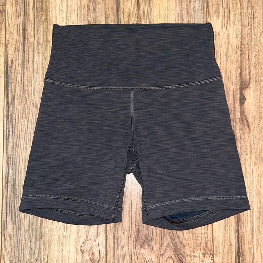 Lululemon Wunder Train High-Rise Short 6”